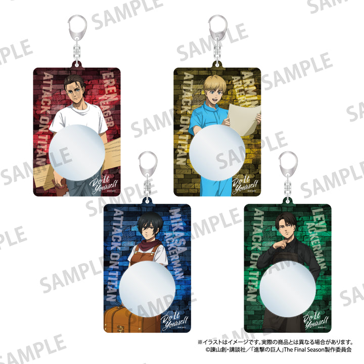 缶バッジケースキーホルダー リヴァイ・アッカーマン（DIY）｜進撃の